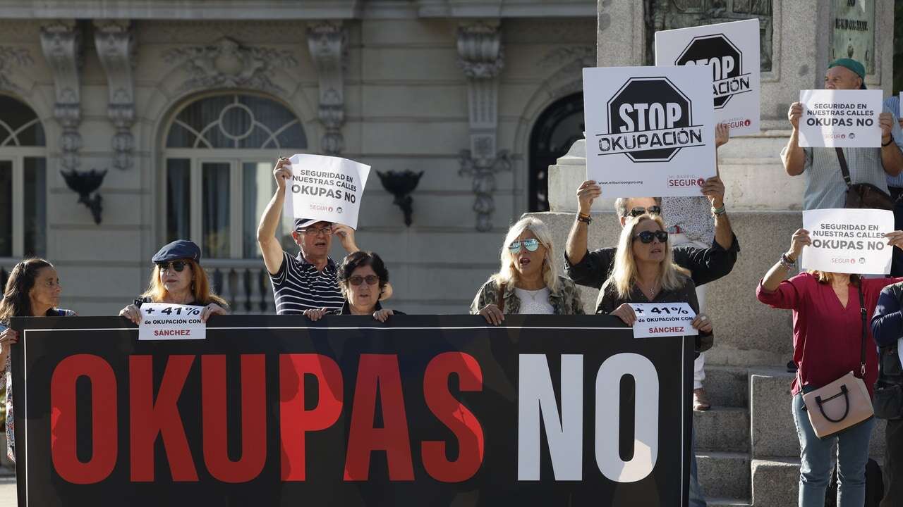 El fin de los 'okupas' en España: así es la ley aprobada por el Congreso que permitirá desalojar una casa en cuestión de horas