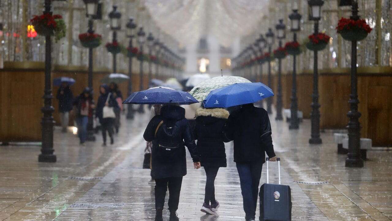 Diez autonomías en aviso por olas, viento, nieve y lluvia