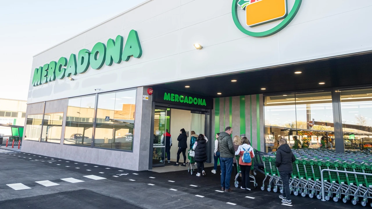 ¿Abre mañana Mercadona? Este es el horario de todos los supermercados en Jueves Santo