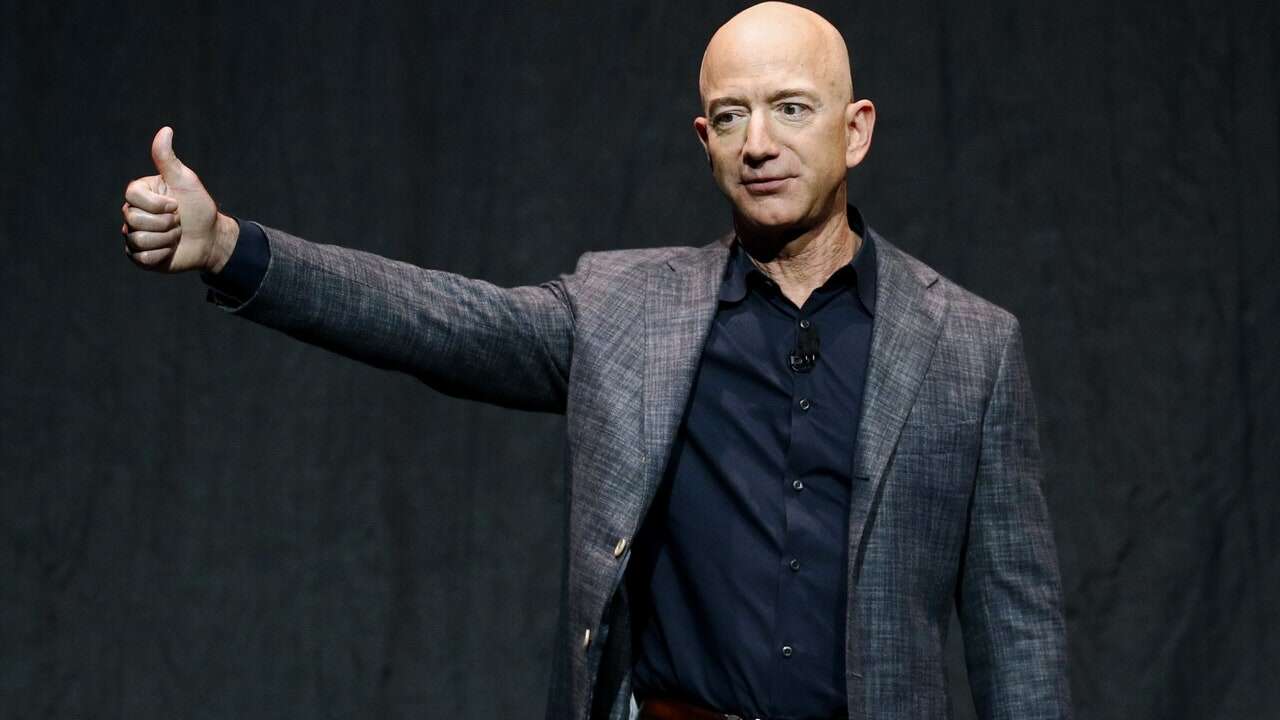 Jeff Bezos revoluciona 