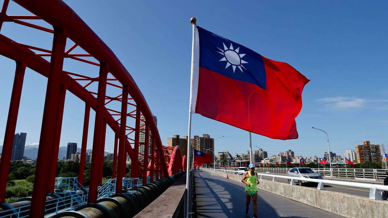 China recuerda a Taiwán que puede usar la fuerza para acabar con los separatistas de la isla