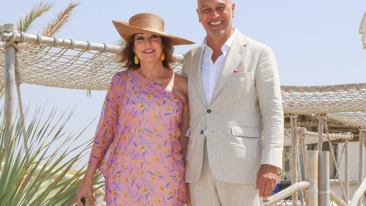 Ana Rosa Quintana, en el enlace de su hijo Álvaro: “No se puede estar más feliz”