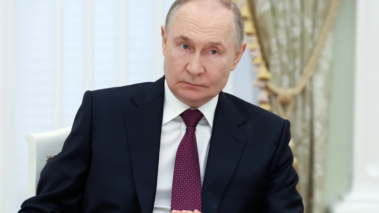 La surrealista conversación telefónica entre Trump y Putin: 