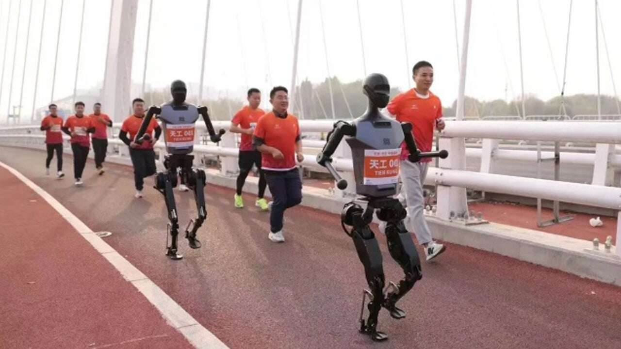 En abril se llevará a cabo la primera carrera de humanos vs. robots