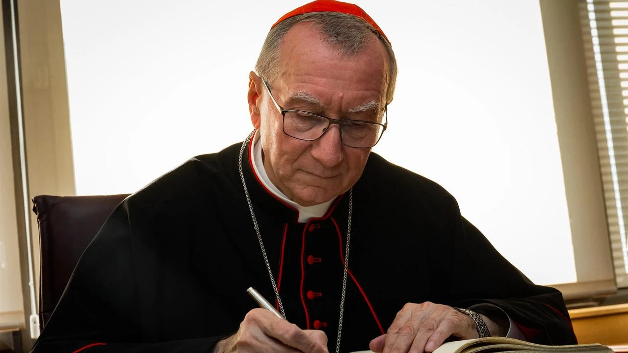 El cardenal Parolin, impactado por la 