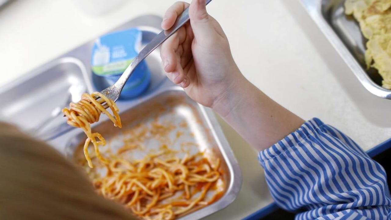 El truco de un pediatra para que tus hijos coman alimentos sanos a diario