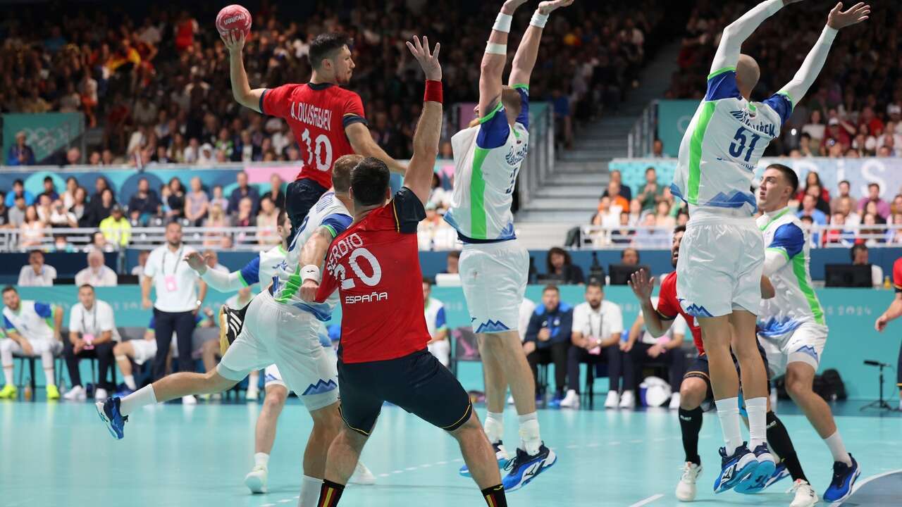 Los Hispanos sufren para sumar el primer triunfo ante Eslovenia (25-22)