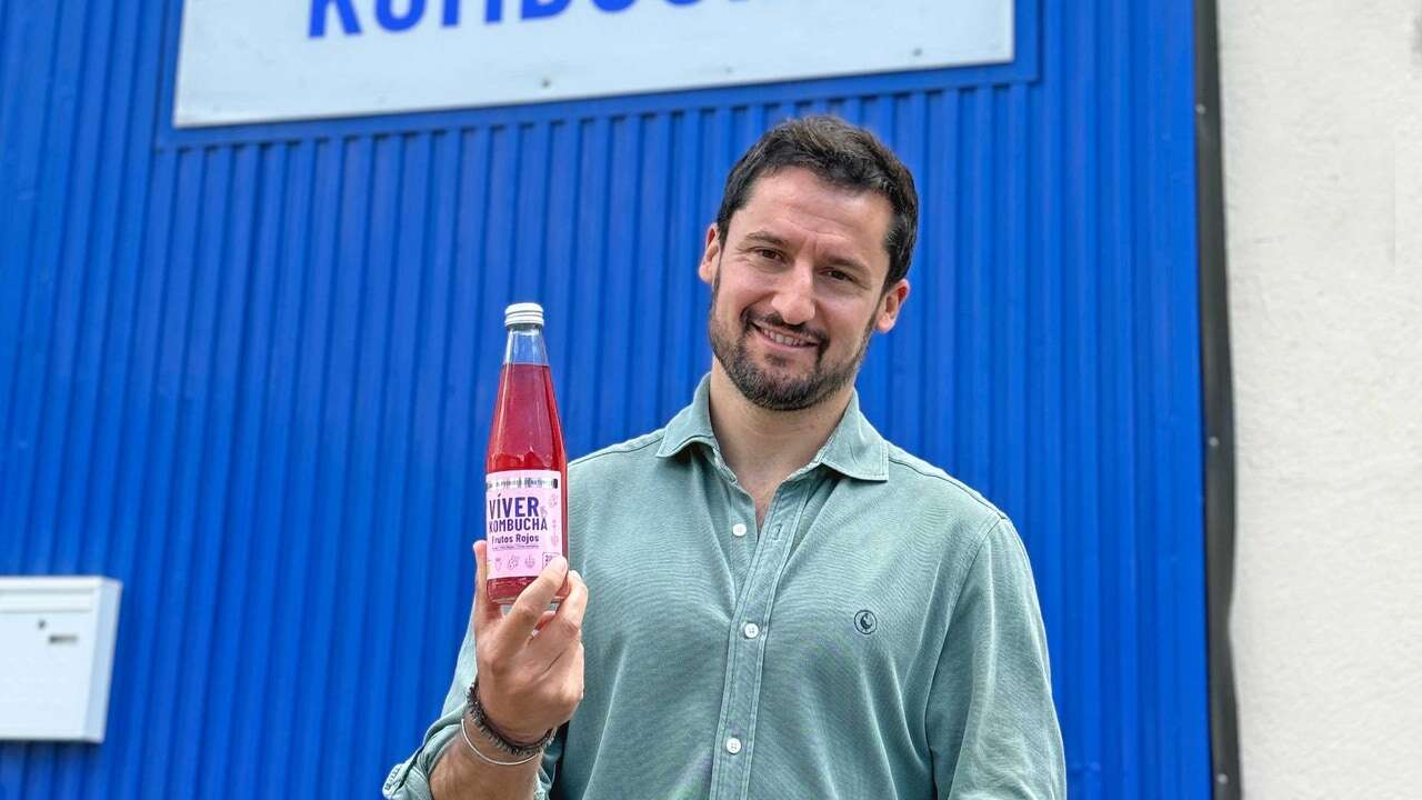 « conseguimos la auténtica kombucha, con más de mil millones de probióticos por botella, baja en calorías y sin edulcorantes»