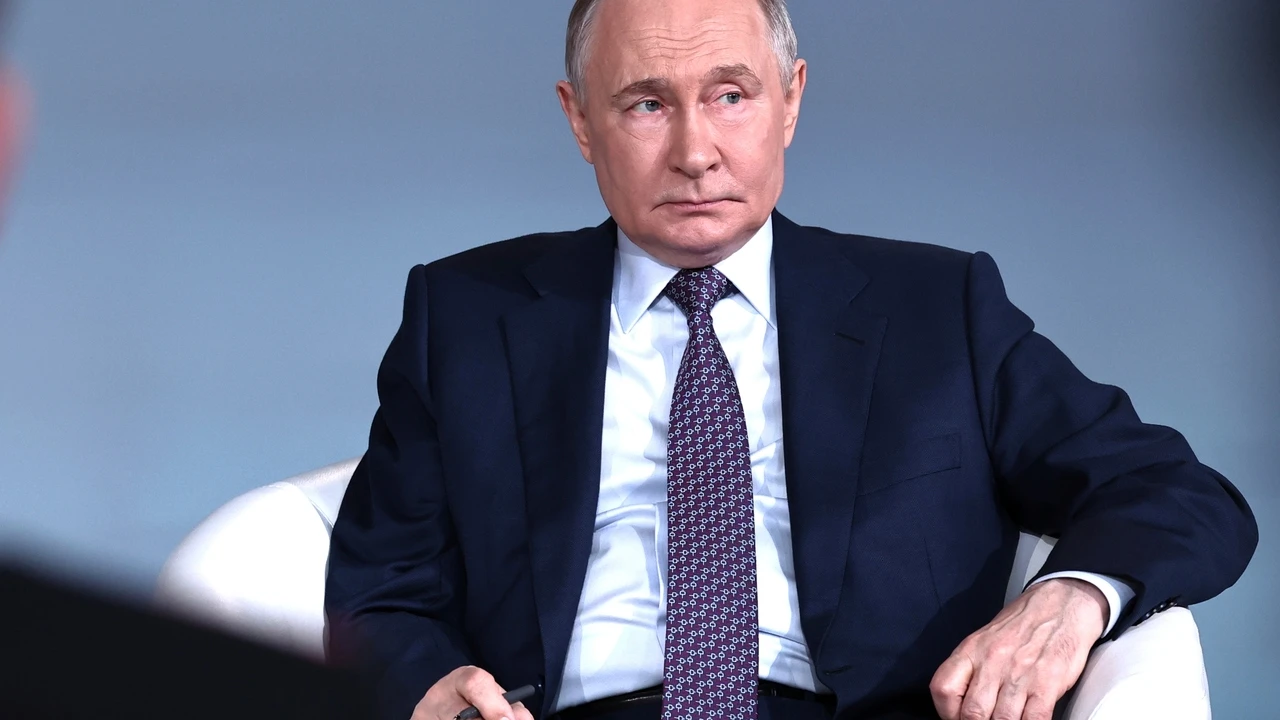 Putin asegura que Rusia tiene fuerzas para ganar la guerra en Ucrania sin usar armas nucleares