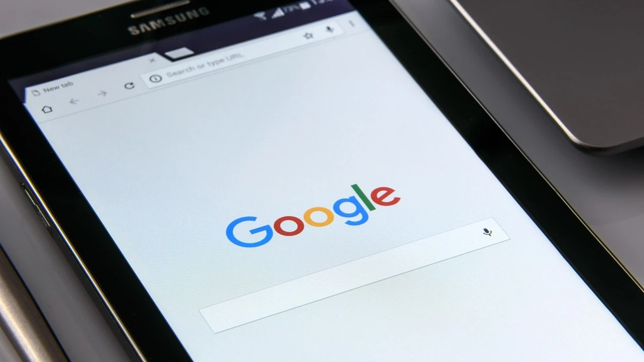 Cinco búsquedas que no debes realizar en Google bajo ningún concepto: corres riesgo de estafa y lo hackers las conocen