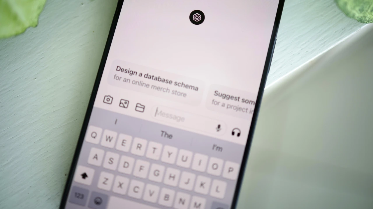 OpenAI desactualiza ChatGPT porque puede resultar ‘incómodo, inquietante y causar angustia’