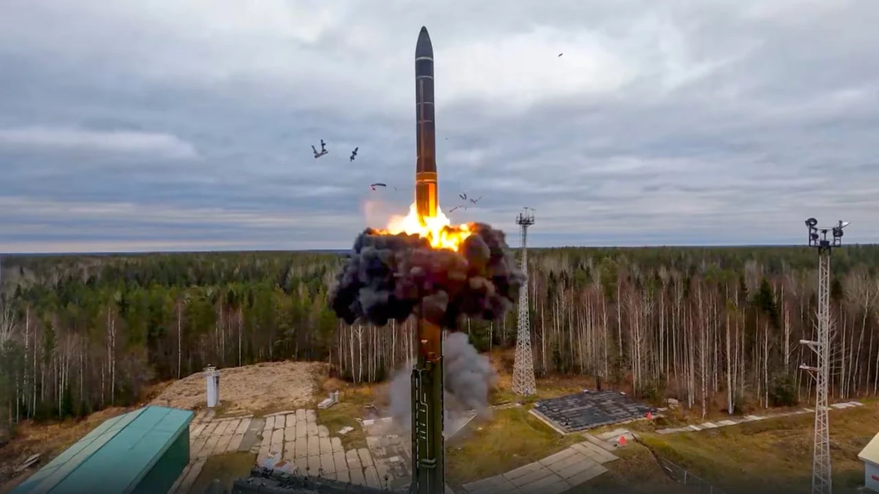 Rusia realiza en Siberia ejercicios con misiles estratégicos sobre rampas autopropulsadas