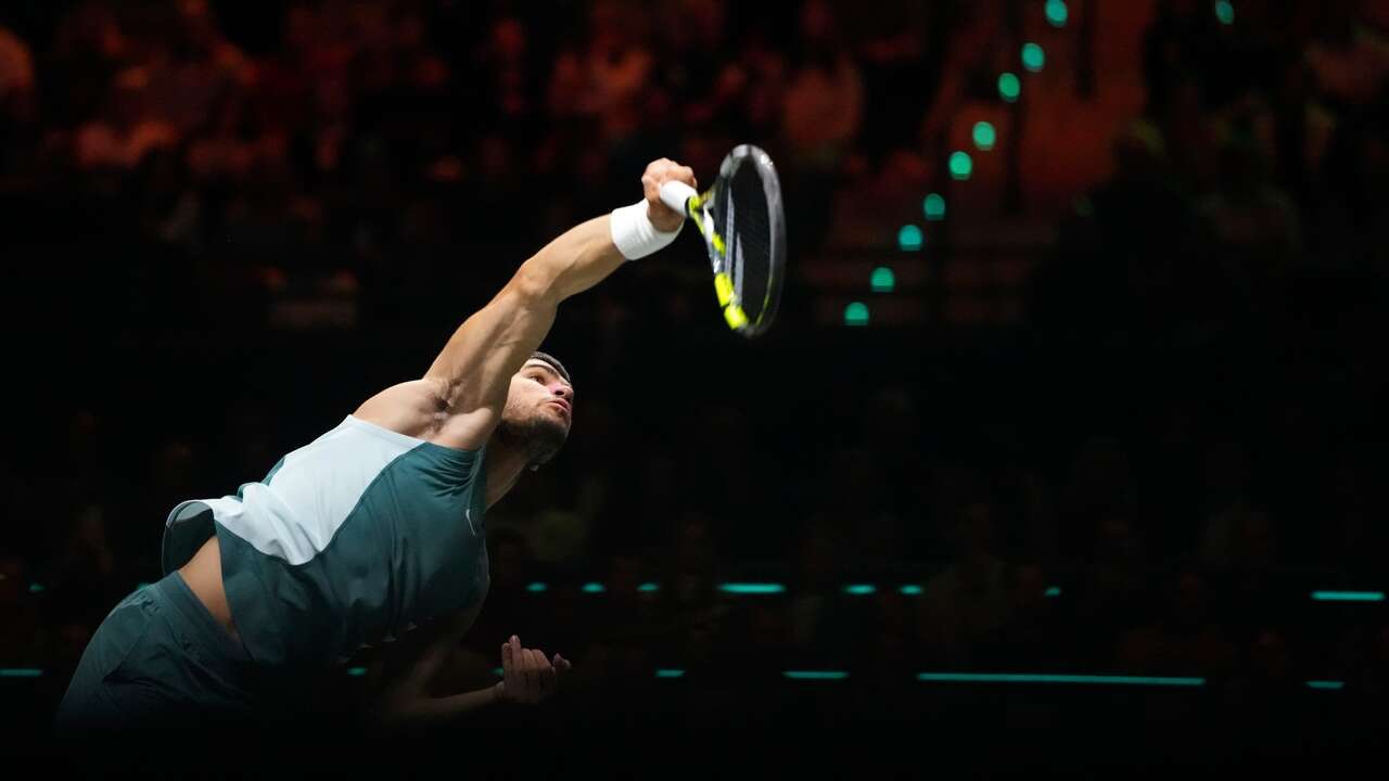 Horario y dónde ver en tv el estreno de Alcaraz en el ATP 500 de Doha ante Cilic