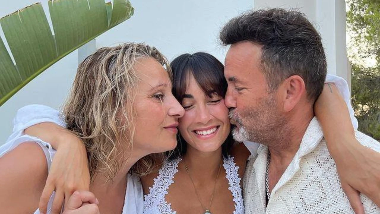 Aitana, en la intimidad: del padre que gestiona su fortuna al abuelo cantautor