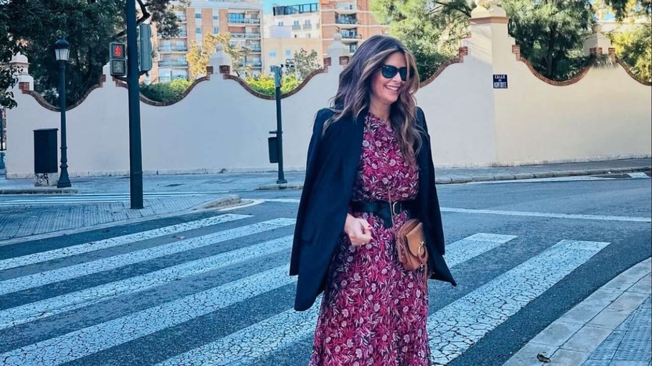 El look de Nuria Roca con vestido de firma española para una comida en familia es el que nosotras llevaremos a la oficina esta semana