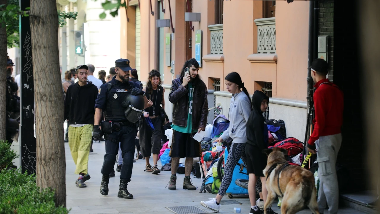 Desalojado un colegio okupa en el que se traficaba con droga y ejercía la prostitución: “A una persona le amputaron una mano”