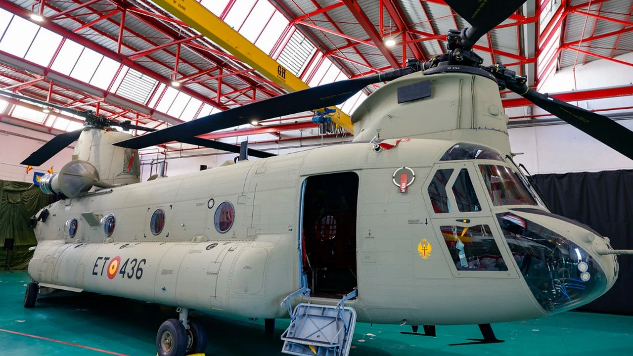 El Ejército ya dispone del helicóptero Chinook más avanzado