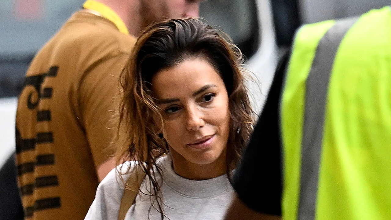 El look de aeropuerto perfecto sí existe y así lo acaba de demostrar Eva Longoria con la firma que adoran las famosas