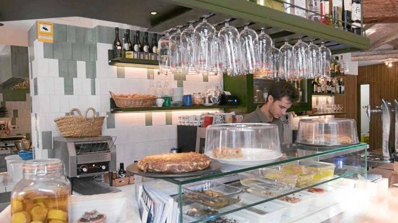 Una nutricionista alerta: los restaurantes tienen prohibido servir esto desde hace una década y lo siguen haciendo