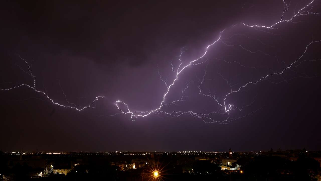 AEMET avisa de la llegada de otra DANA: Habrá que esperar hasta esta fecha para que deje de llover y haga calor de verano