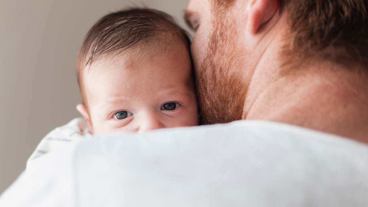 ¿Los hijos de donantes de semen y óvulos tienen derecho a conocerles? Pediatras reavivan el debate