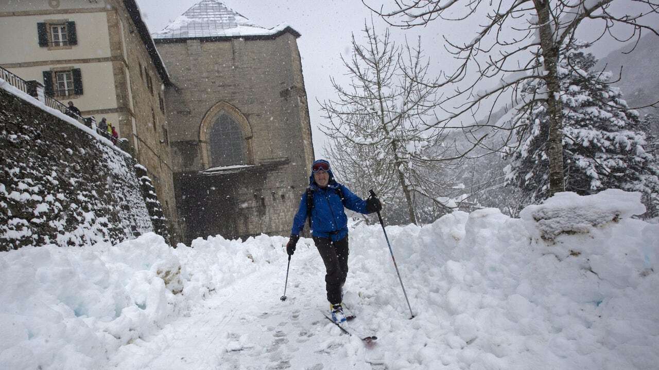 La AEMET activa alertas por la borrasca Konrad: lluvias intensas y nevadas desde mañana en estas zonas