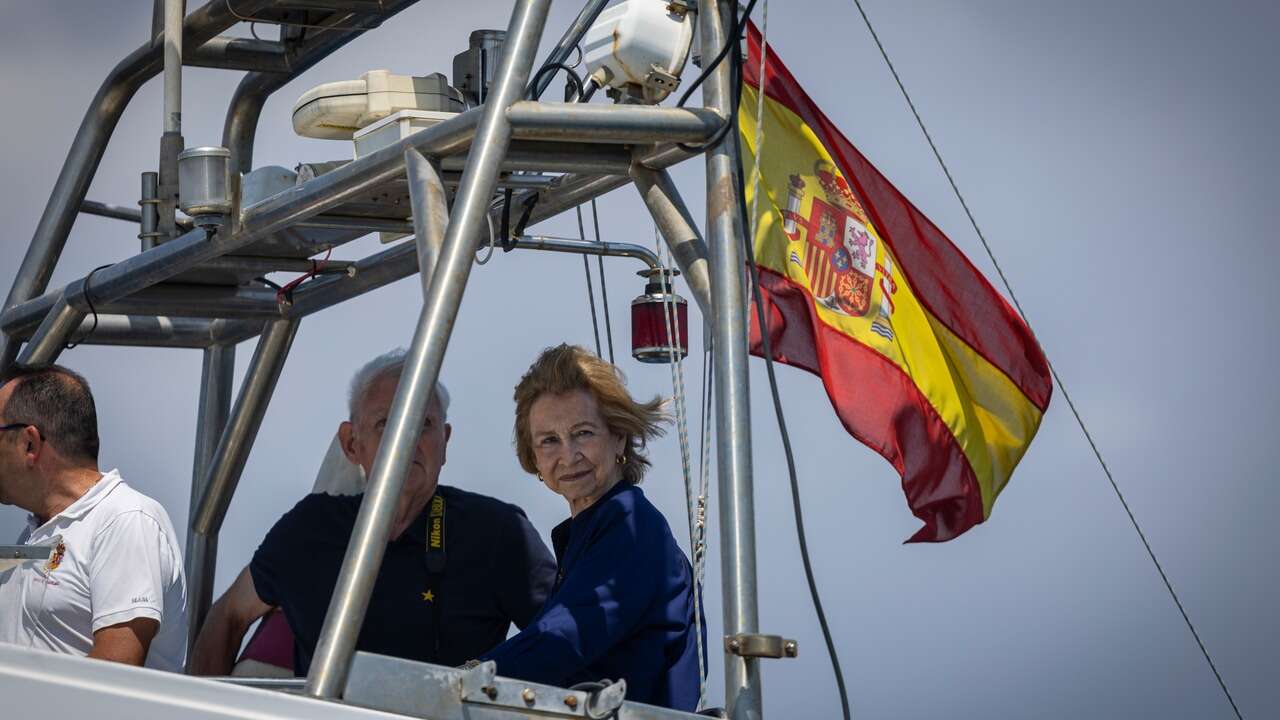 La Reina Sofía navega en alta mar en pleno duelo por primera vez desde 2018