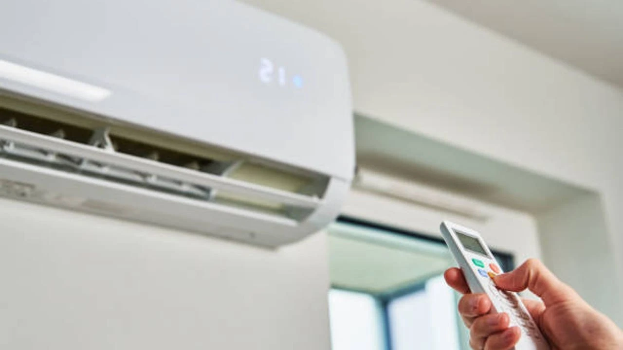 Nueva ayuda de 300 euros para instalar aire acondicionado: requisitos y cómo conseguirla
