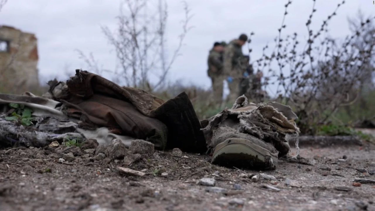 A pesar de los bombardeos rusos, Ucrania resiste: su industria quiere aumentar un 50 % la producción de armas