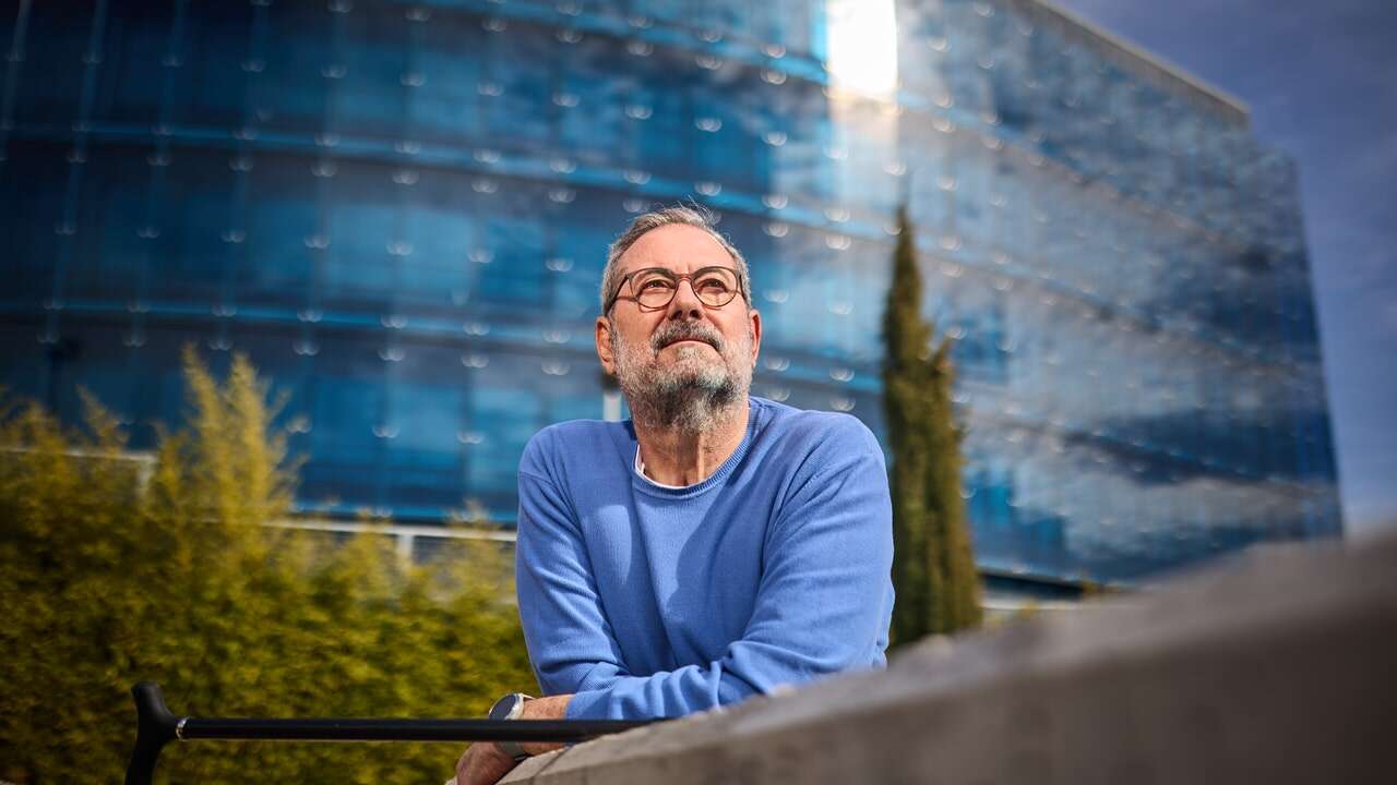 Hernán Cortés: «He tenido que aprenderlo todo de cero, desde comer hasta hablar o andar»