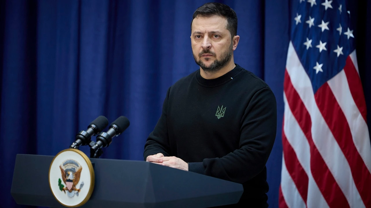 Biden se compromete con Zelenski a hacer llegar la ayuda militar a Ucrania en cuanto el Senado dé luz verde