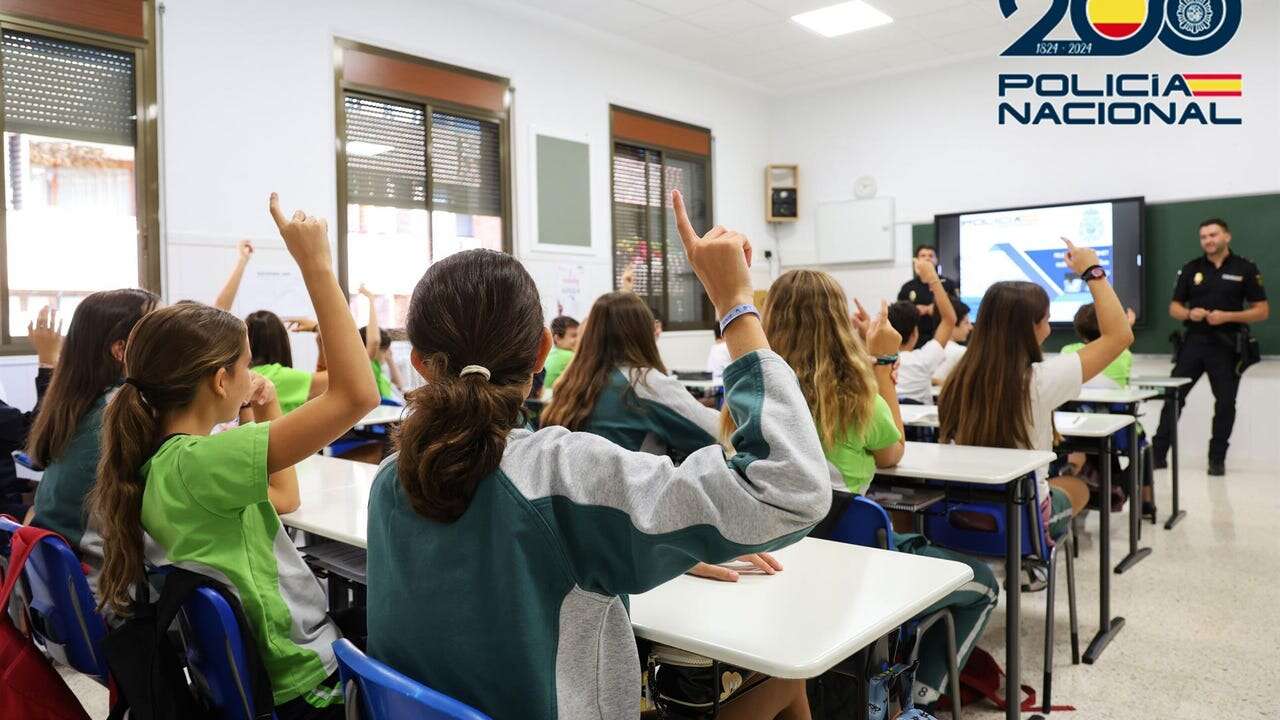 La Policía intensifica su lucha contra el acoso escolar con sus 500 delegados policiales