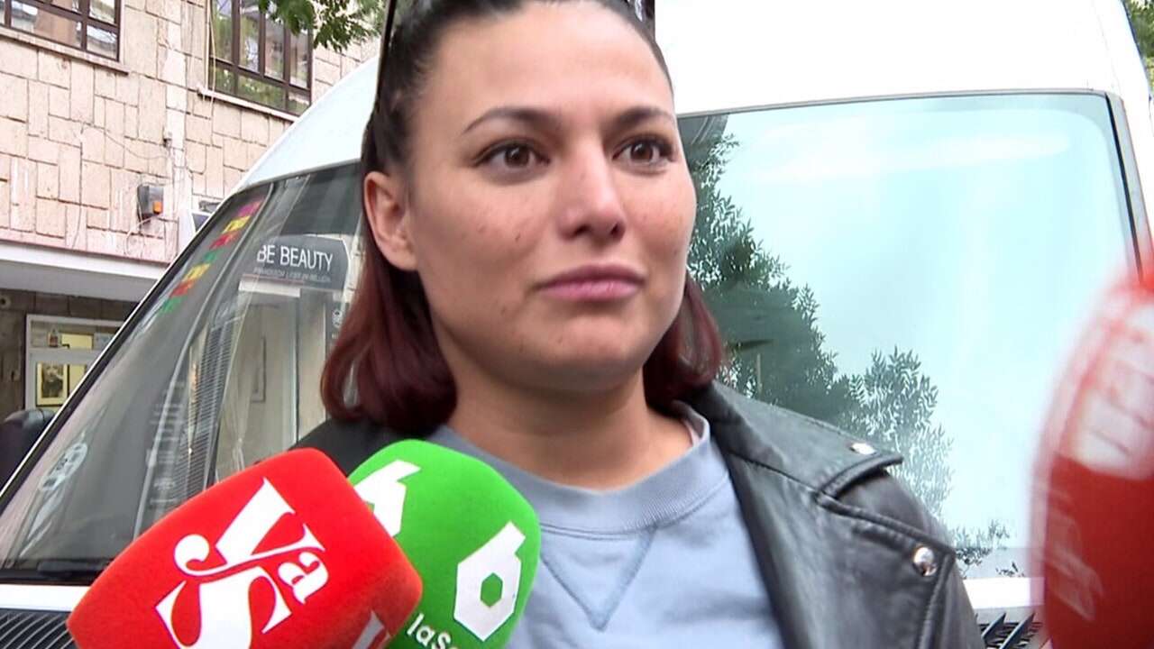 Elisa Mouliaá, al límite, estalla contra la prensa: 