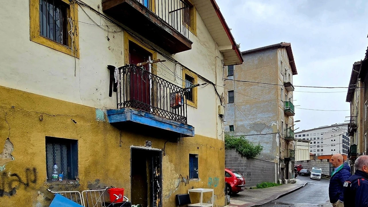 Un propietario se encuentra con esto al desalojar a un okupa de su vivienda: “No tengo palabras”