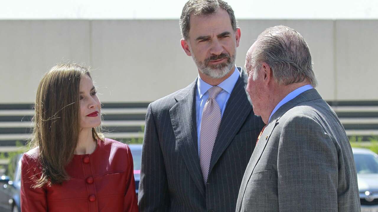 Inesperada visita privada del Rey Juan Carlos, Felipe y Letizia a Leonor en Marín