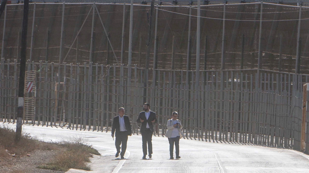 Sánchez extiende más allá de su mandato un contrato de la frontera con Marruecos