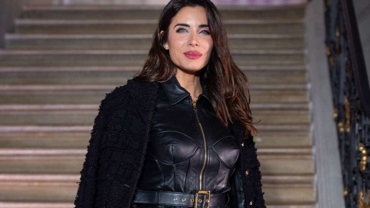 Pilar Rubio deja claro que los leggings también pueden ser elegantes con un look con botas altas en París