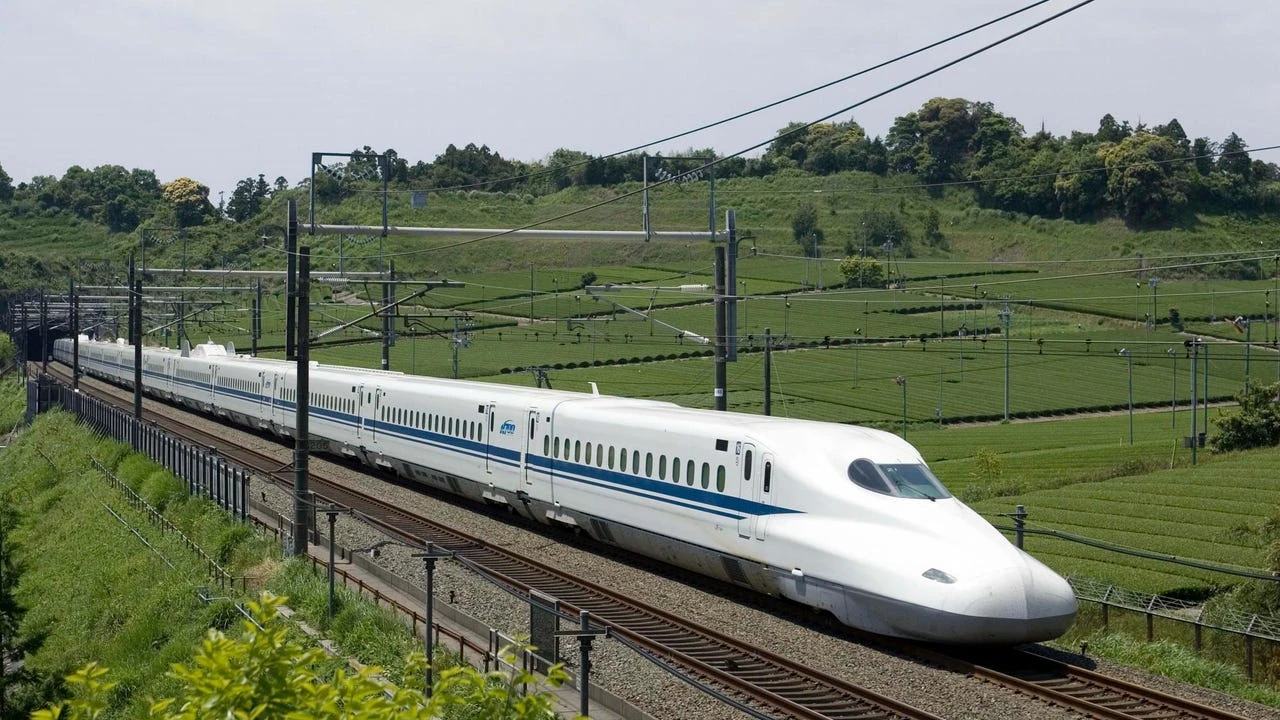 El plan de expansión internacional de Renfe sufre dos duros reveses
