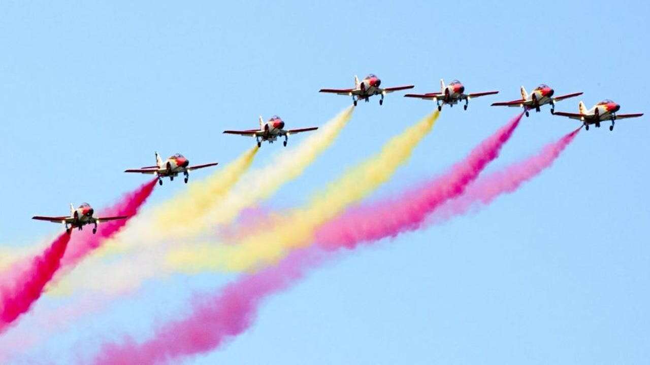 Este es el precio del F-18 que vuela por Madrid en el desfile de las fuerzas armadas