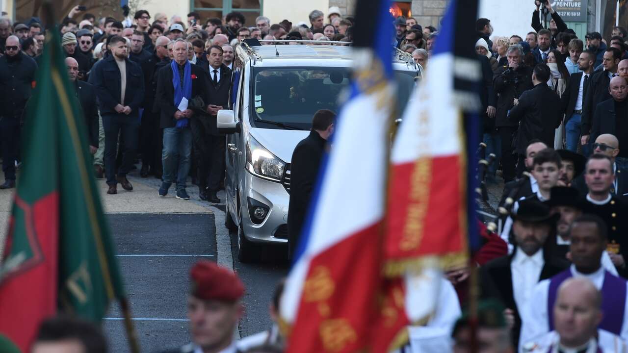 Jean-Marie Le Pen, enterrado en la intimidad y con un fuerte despliegue policial