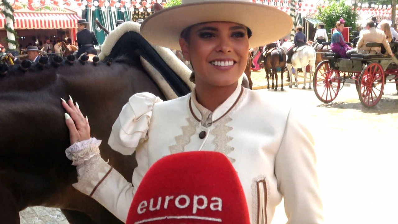 Gloria Camila lanza un contundente mensaje a Ana María Aldón en su debut como amazona en la Feria de Abril: 