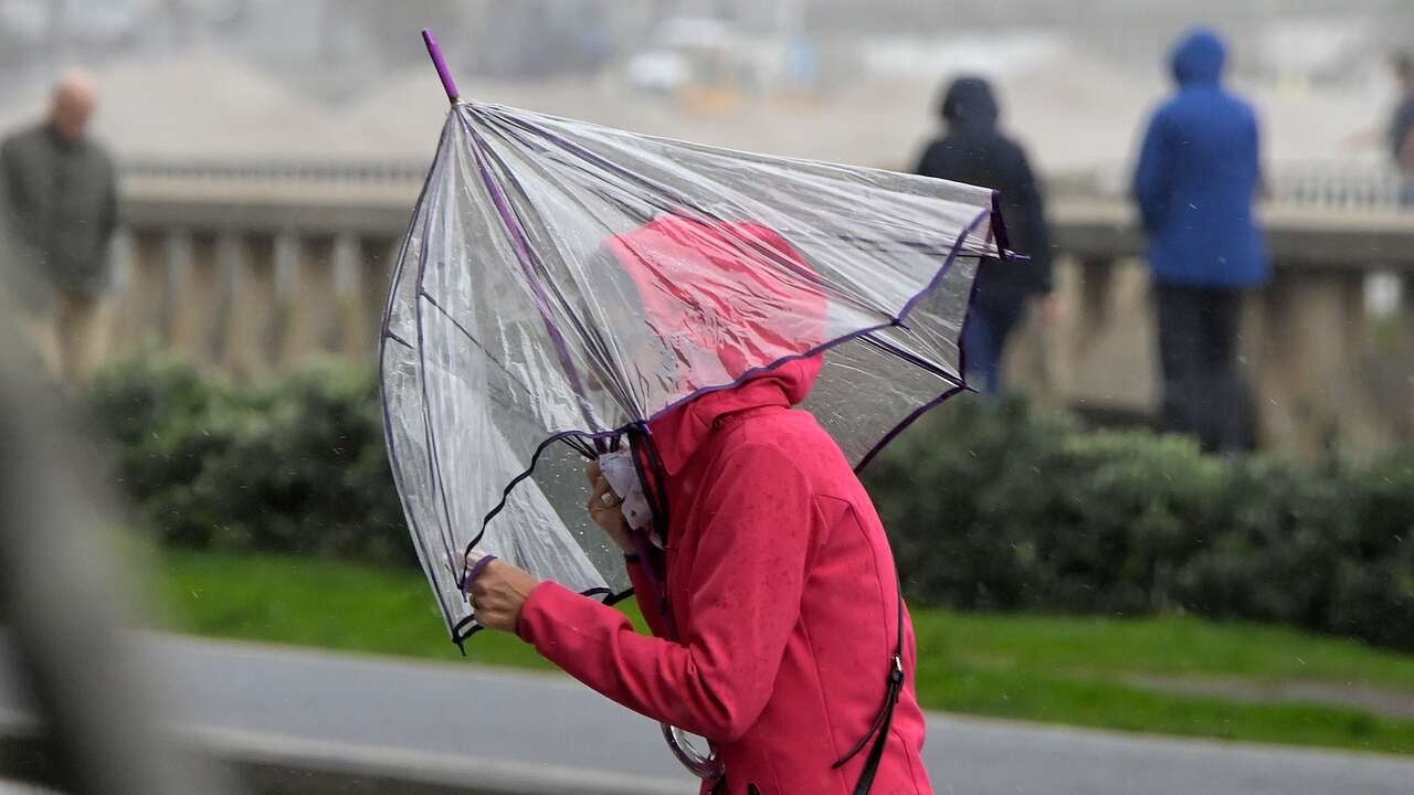 La AEMET pone en alerta a España por fuertes rachas de viento mientras que mantiene las temperaturas al alza