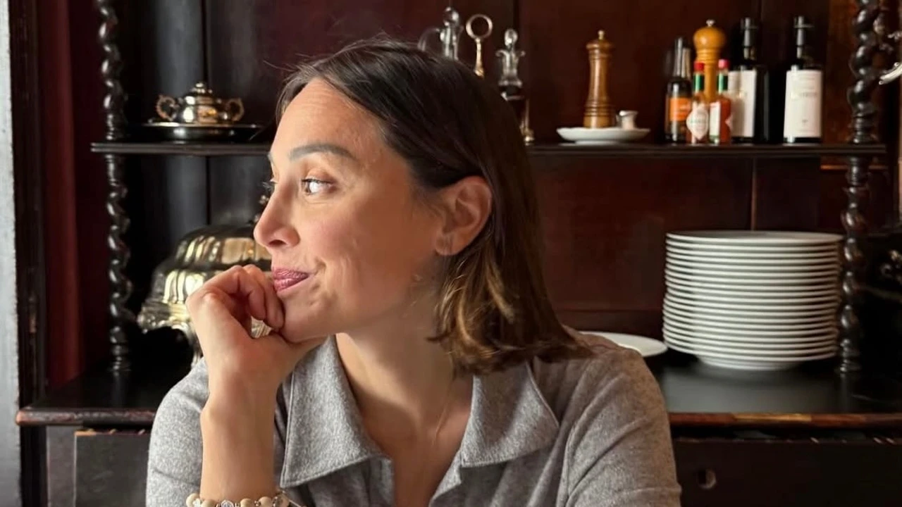 Tamara Falcó se va de cita con Íñigo Onieva y lleva la camiseta polo que podrías encontrar en el armario de él (y querer para ti)