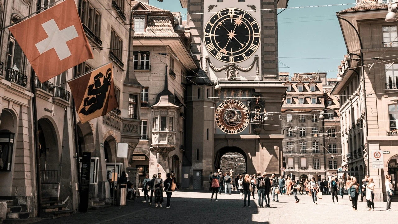 Un español que vive en Suiza desvela la diferencia con la inmigración respecto a España: 