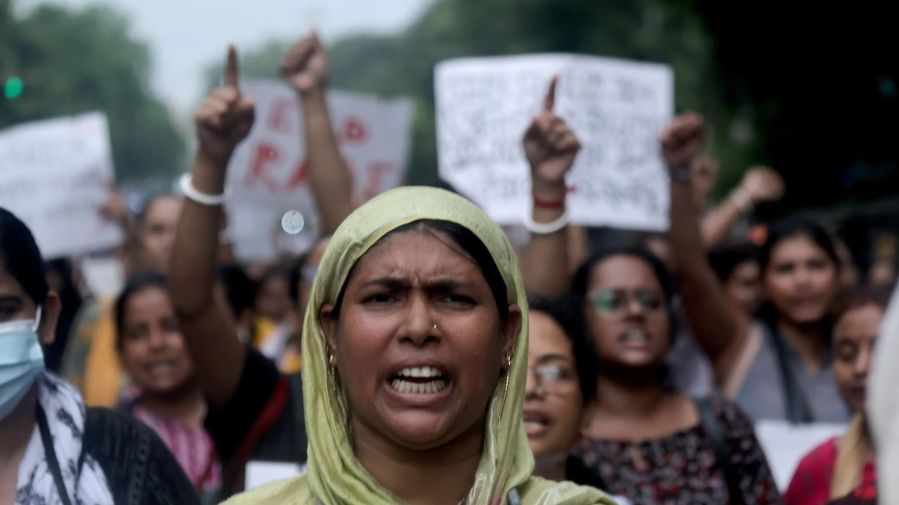 Las mujeres de India estallan en una ola de furia tras el último crimen sexual