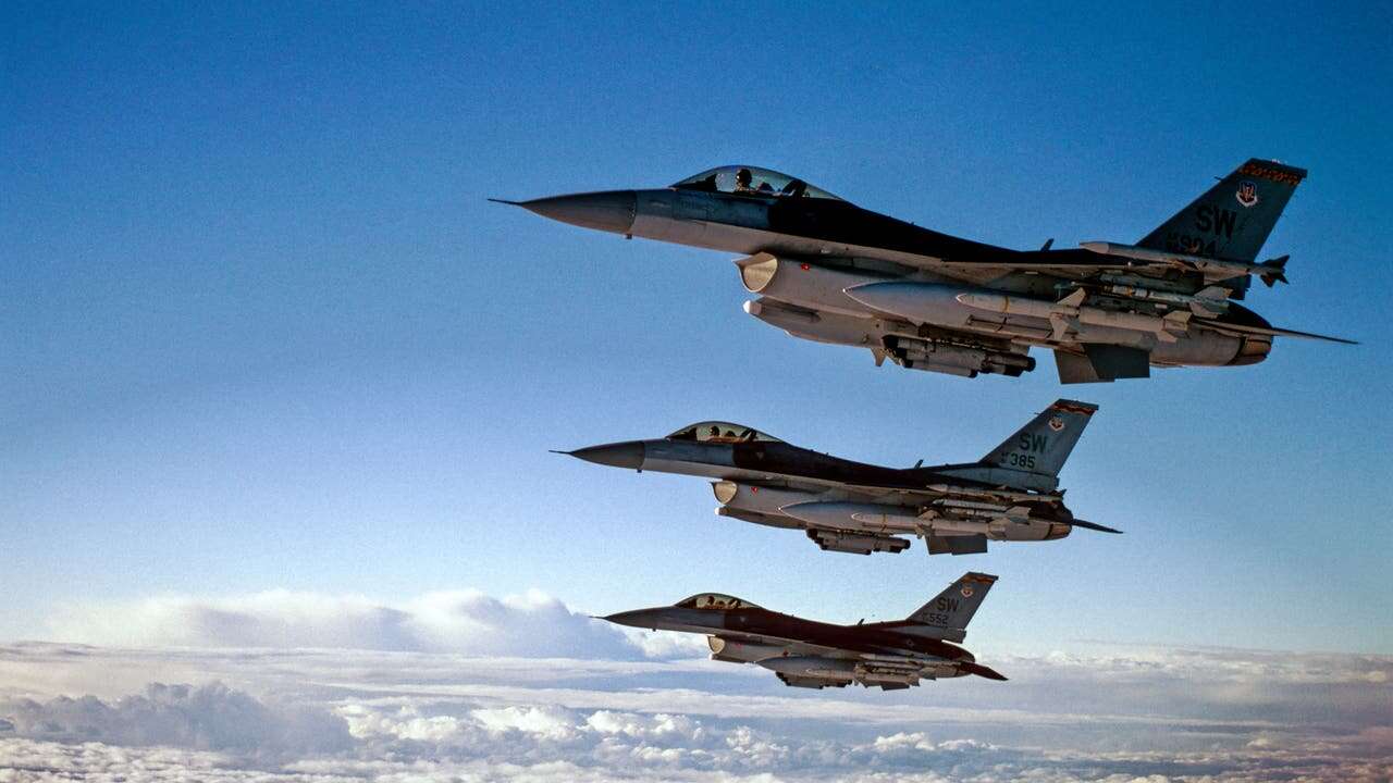 La primera misión de los F-16 holandeses será proteger la ciudad de Jarkov frente a las bombas guiadas rusas