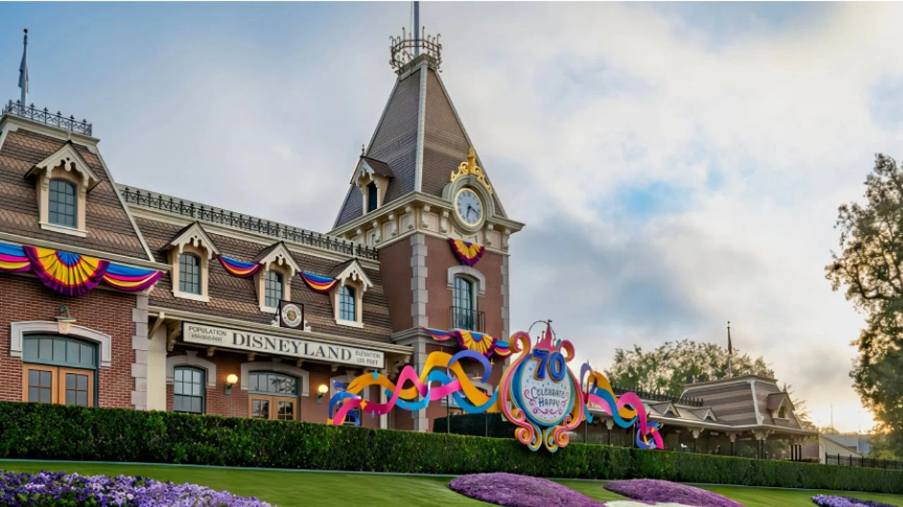 Disneyland ya tiene 70 años: así fueron los inicios del parque temático que transformó la industria del ocio