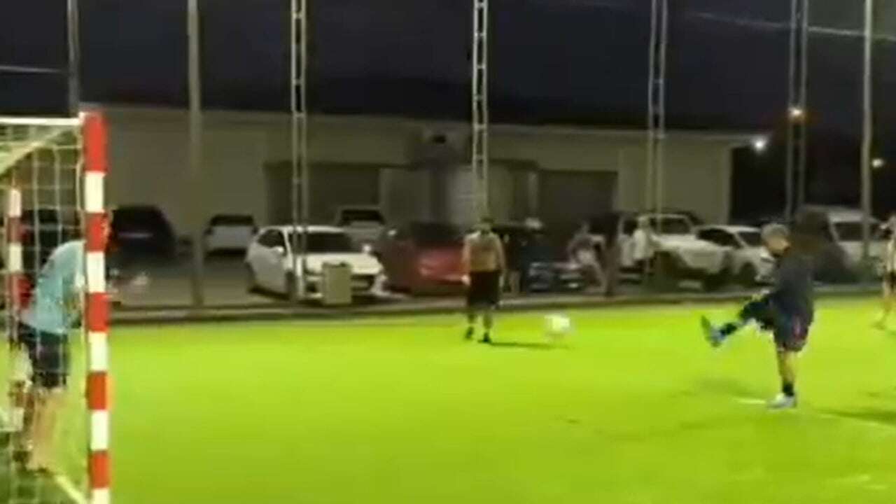 El vídeo de Laporta jugando al fútbol que causa furor en redes sociales: 