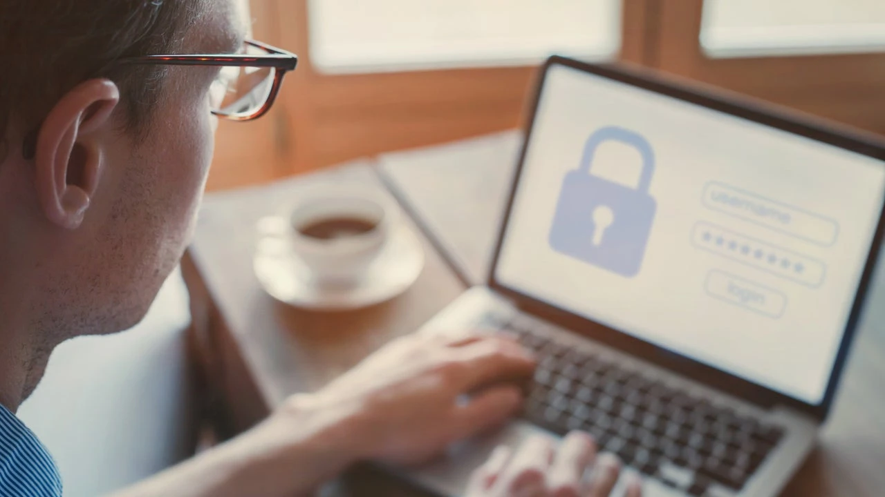 El poder invisible de los algoritmos: así deciden qué ves en internet