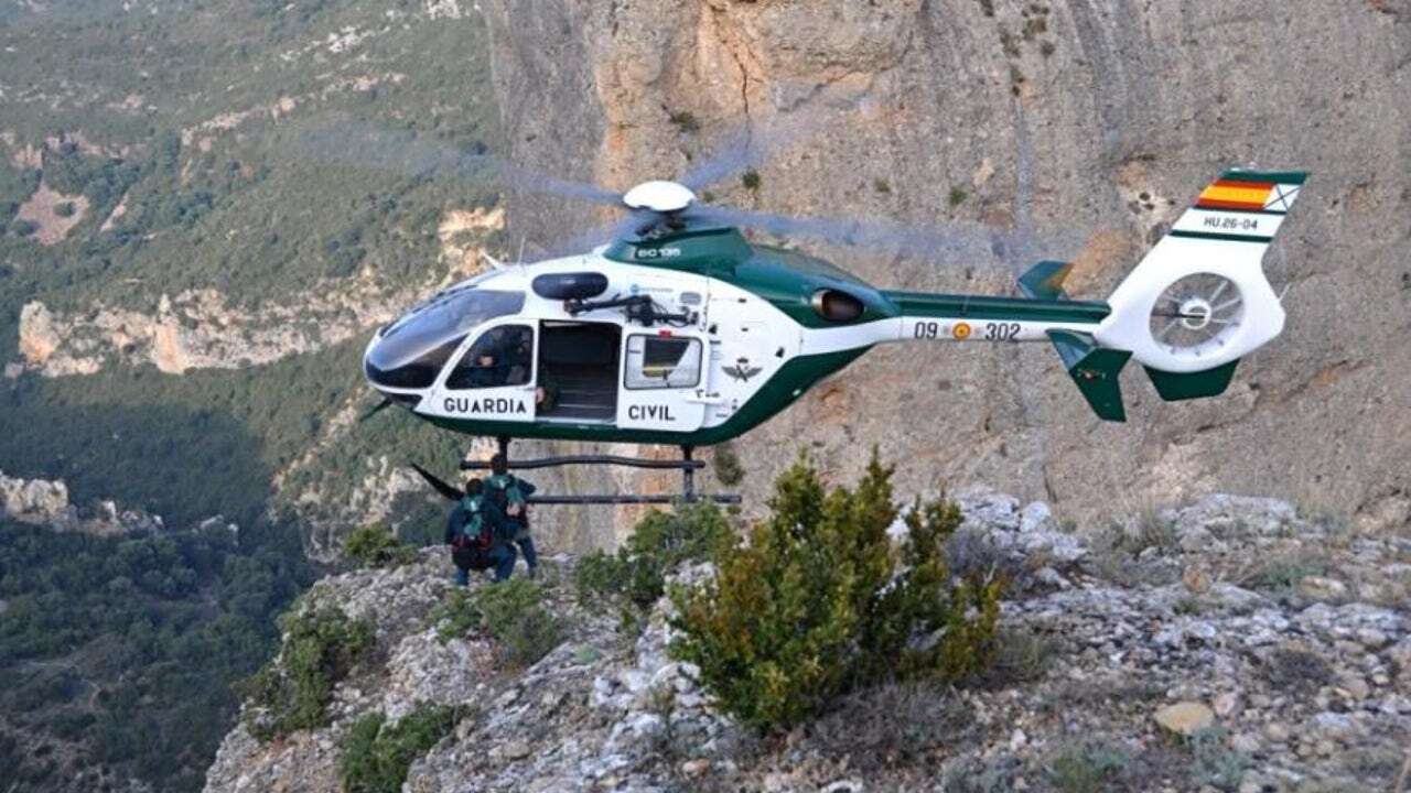 La Guardia Civil de Huesca rescata a varias personas a las que sorprendió la crecida de un río